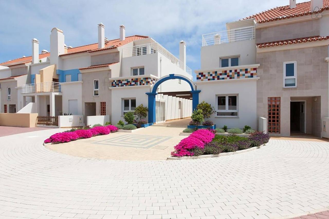 Casa Baleia - Praia E Piscina - 10 Pessoas فيريل المظهر الخارجي الصورة